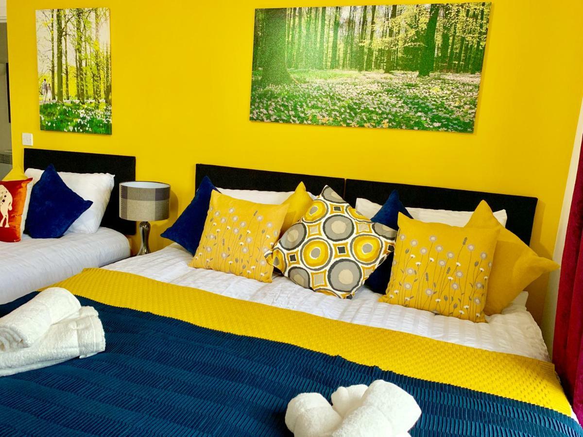 2 Bedrooms Modern Apartment, Lounge, Full Kitchen, Balcony, 5 Minutes Stratford Station Лондон Екстериор снимка