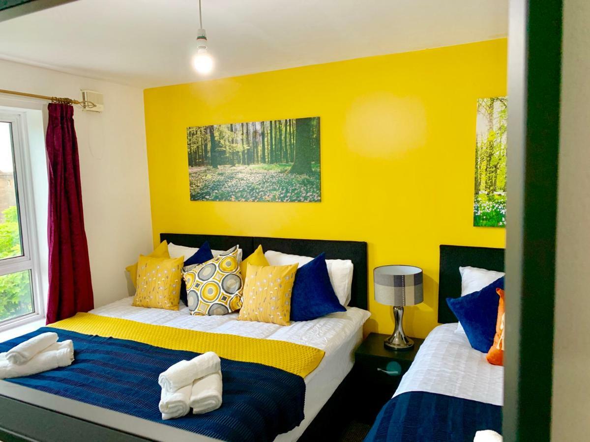 2 Bedrooms Modern Apartment, Lounge, Full Kitchen, Balcony, 5 Minutes Stratford Station Лондон Екстериор снимка